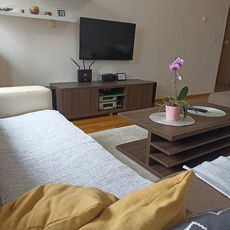Apartment Bella Casa Free Parking ซาราเยโว ภายนอก รูปภาพ