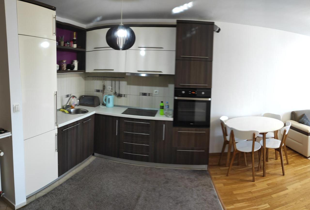 Apartment Bella Casa Free Parking ซาราเยโว ภายนอก รูปภาพ