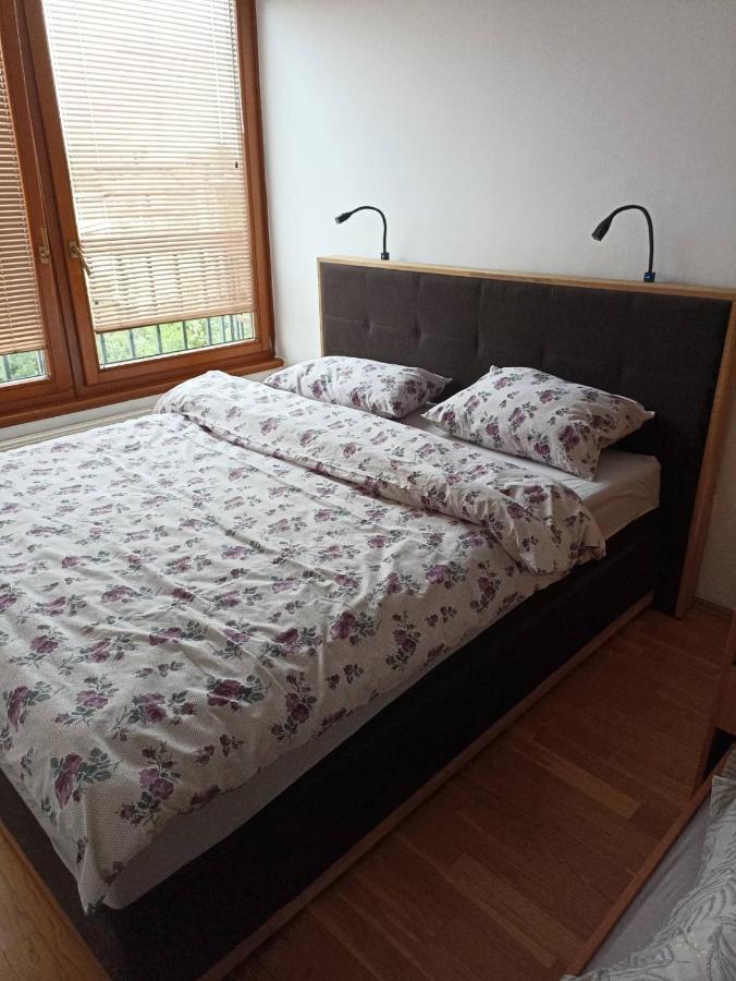 Apartment Bella Casa Free Parking ซาราเยโว ภายนอก รูปภาพ