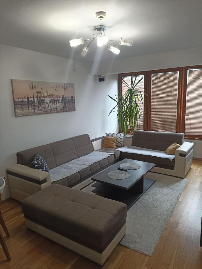 Apartment Bella Casa Free Parking ซาราเยโว ภายนอก รูปภาพ